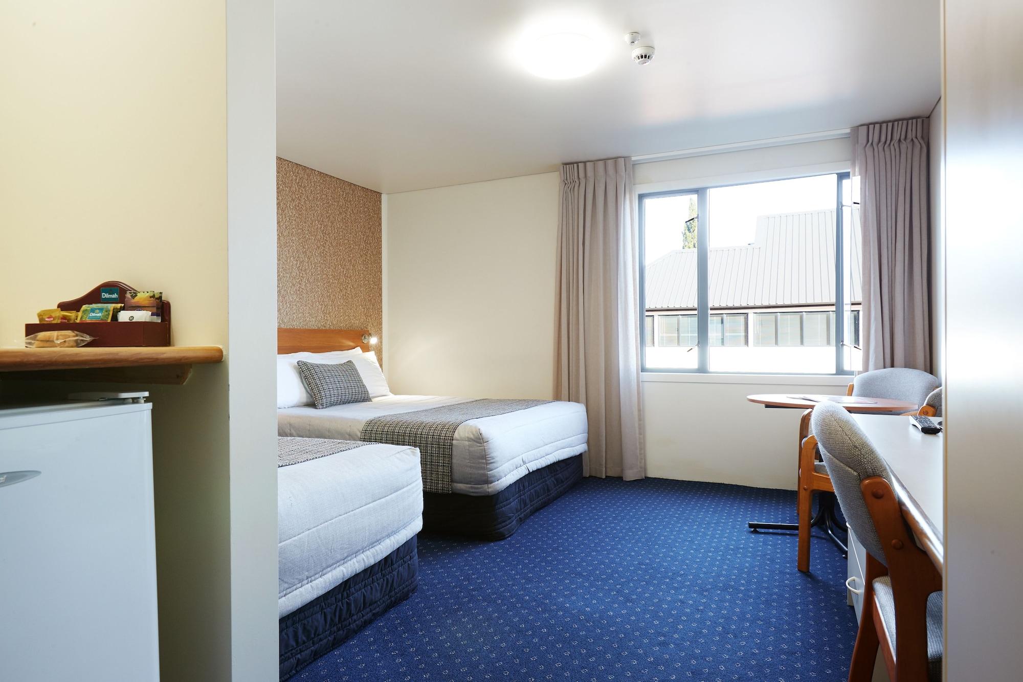 Ventura Inn & Suites המילטון מראה חיצוני תמונה