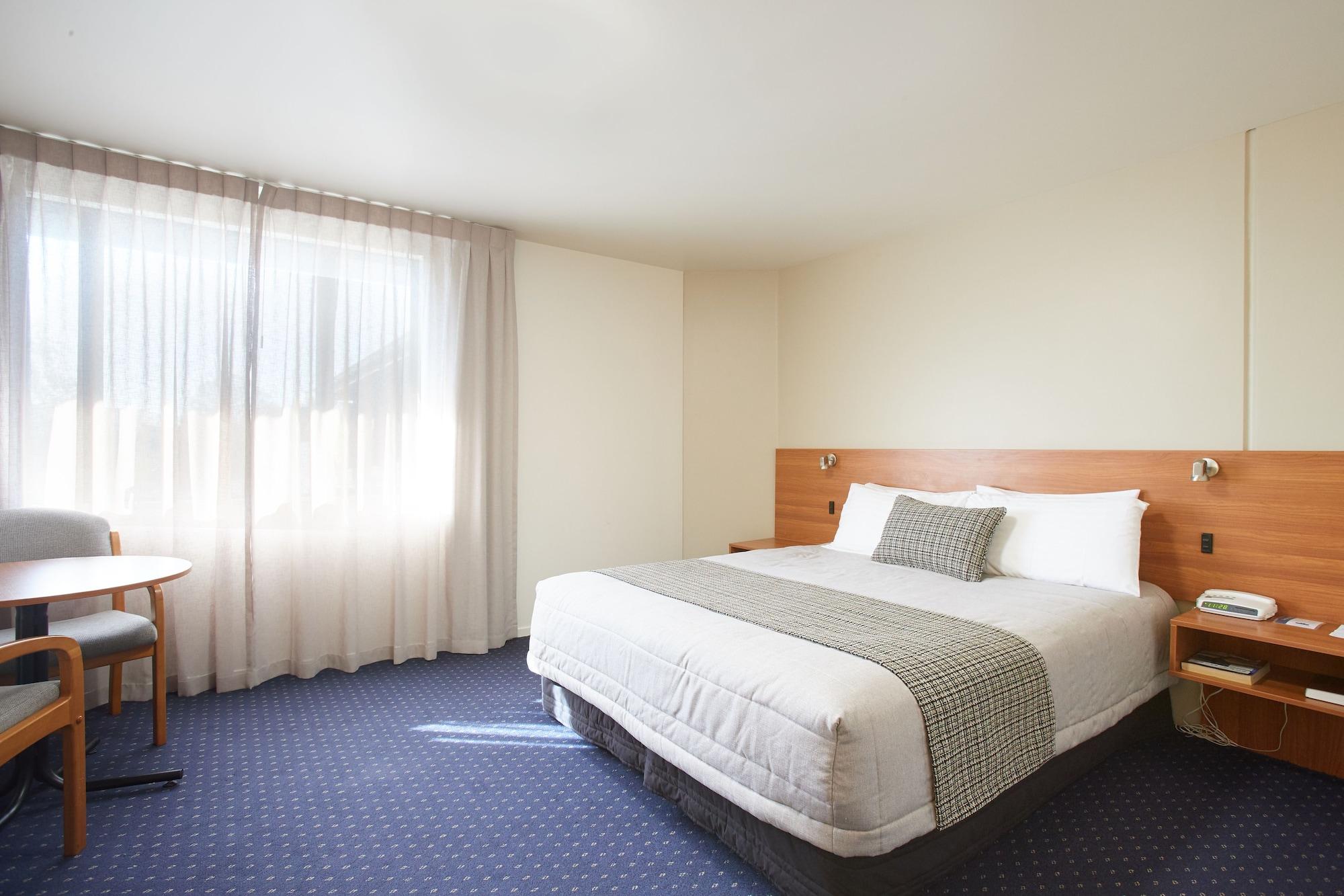 Ventura Inn & Suites המילטון מראה חיצוני תמונה
