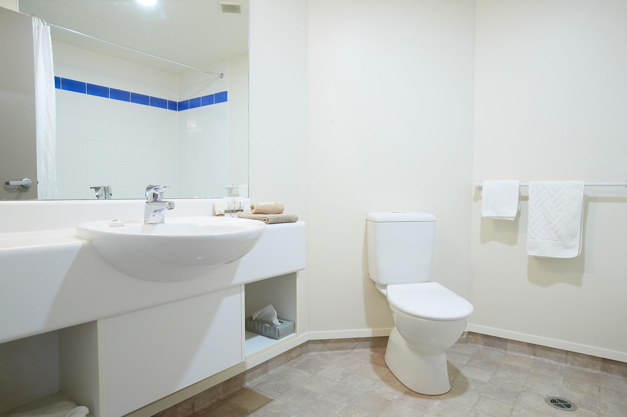Ventura Inn & Suites המילטון מראה חיצוני תמונה