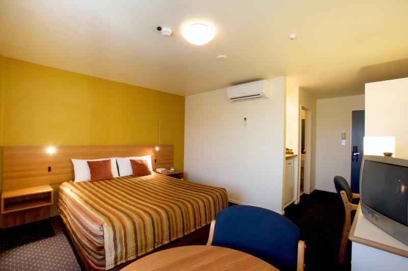 Ventura Inn & Suites המילטון מראה חיצוני תמונה